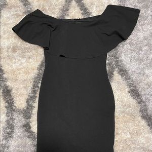Strapless black dress ( off shoulders)